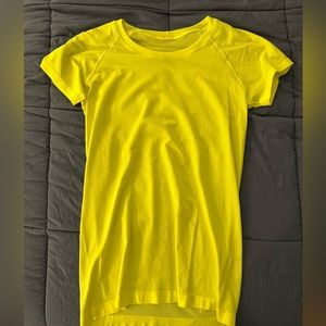 Lululemon neon yellow swiftly tech tshirt SIZE : 10